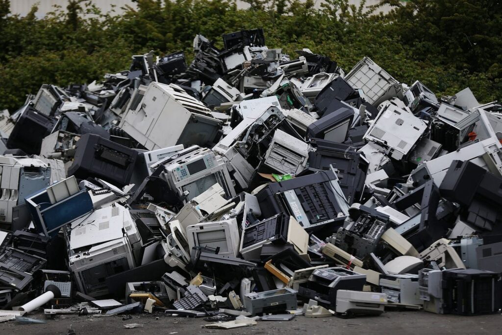 Ewaste by Nalabix